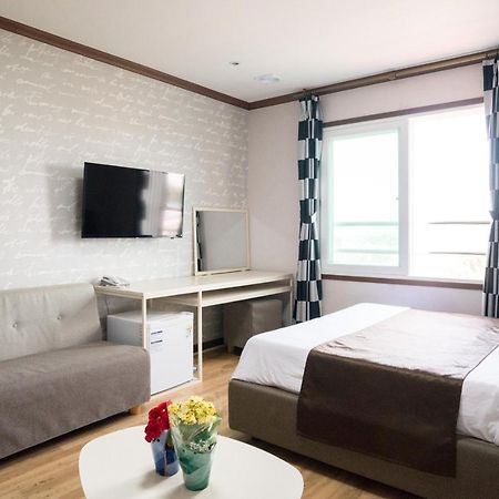 Seongsan Aqua Beach Hotel Seogwipo Dış mekan fotoğraf